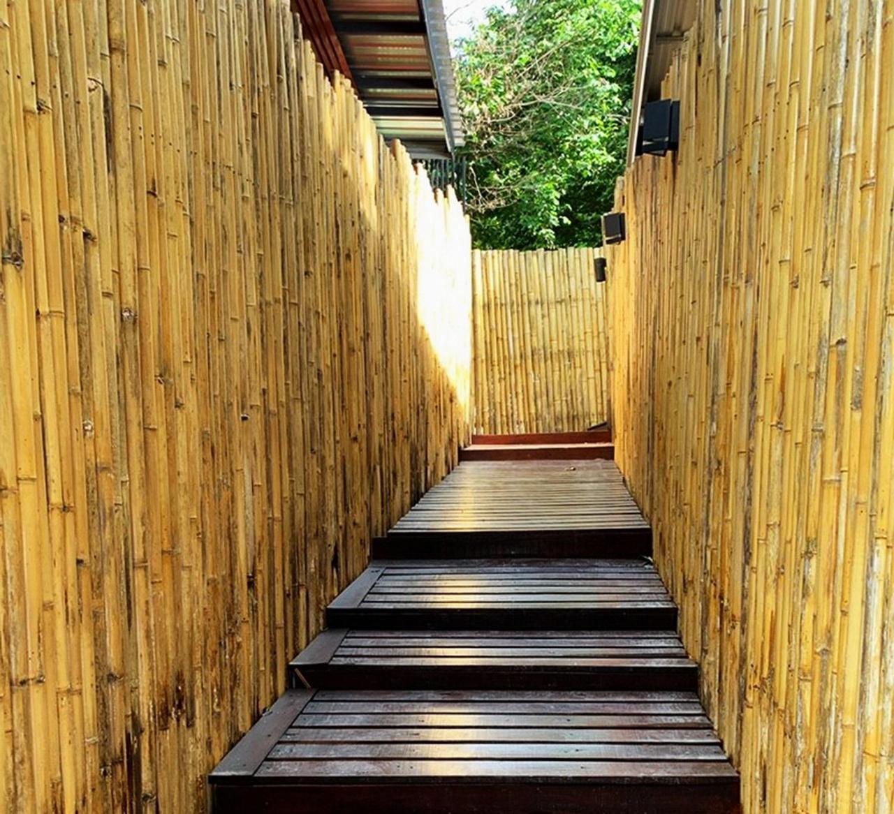 West Coast Beach Resort Ko Pha Ngan Exterior photo