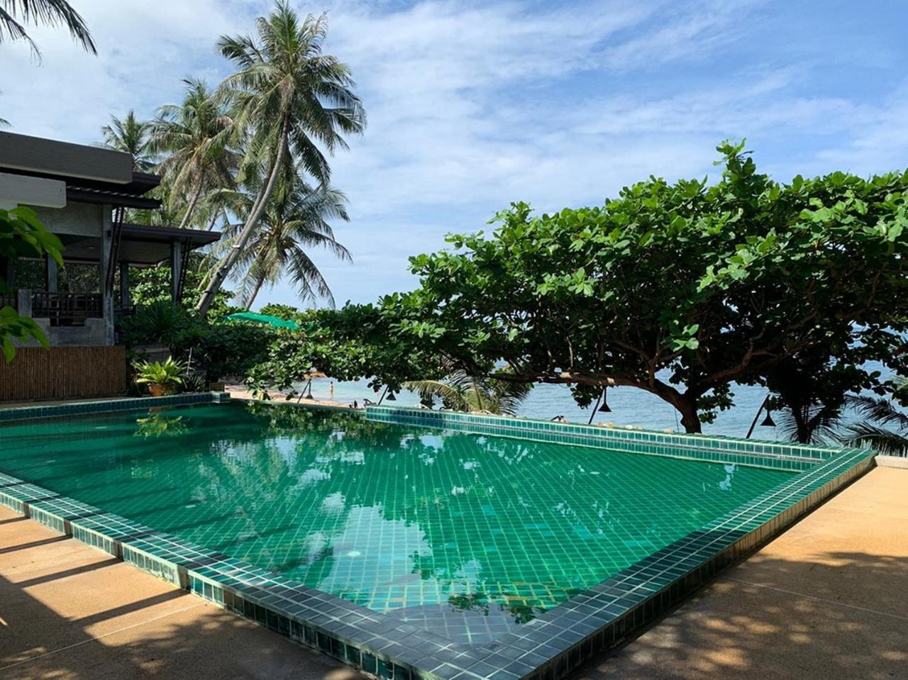 West Coast Beach Resort Ko Pha Ngan Exterior photo