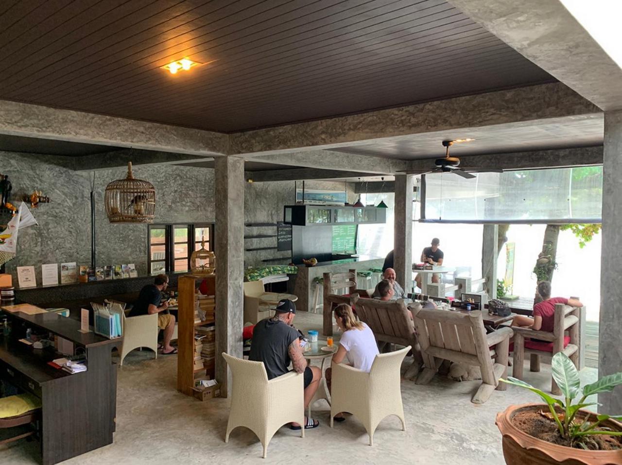 West Coast Beach Resort Ko Pha Ngan Exterior photo
